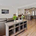 Steps From The Beach Spacious Modern 4Br 2Ba Apt